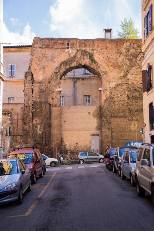 Yourstay@Rome Coliseum Ruang foto